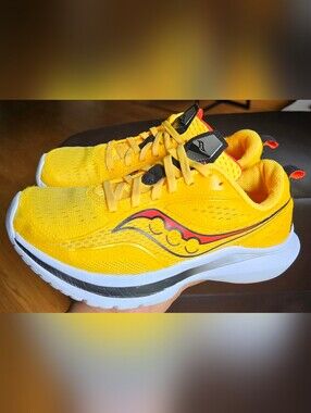 Sz 6.5 Women's SAUCONY KINVARA 13 'Vizi Gold/Vizi Red' Running Shoes
